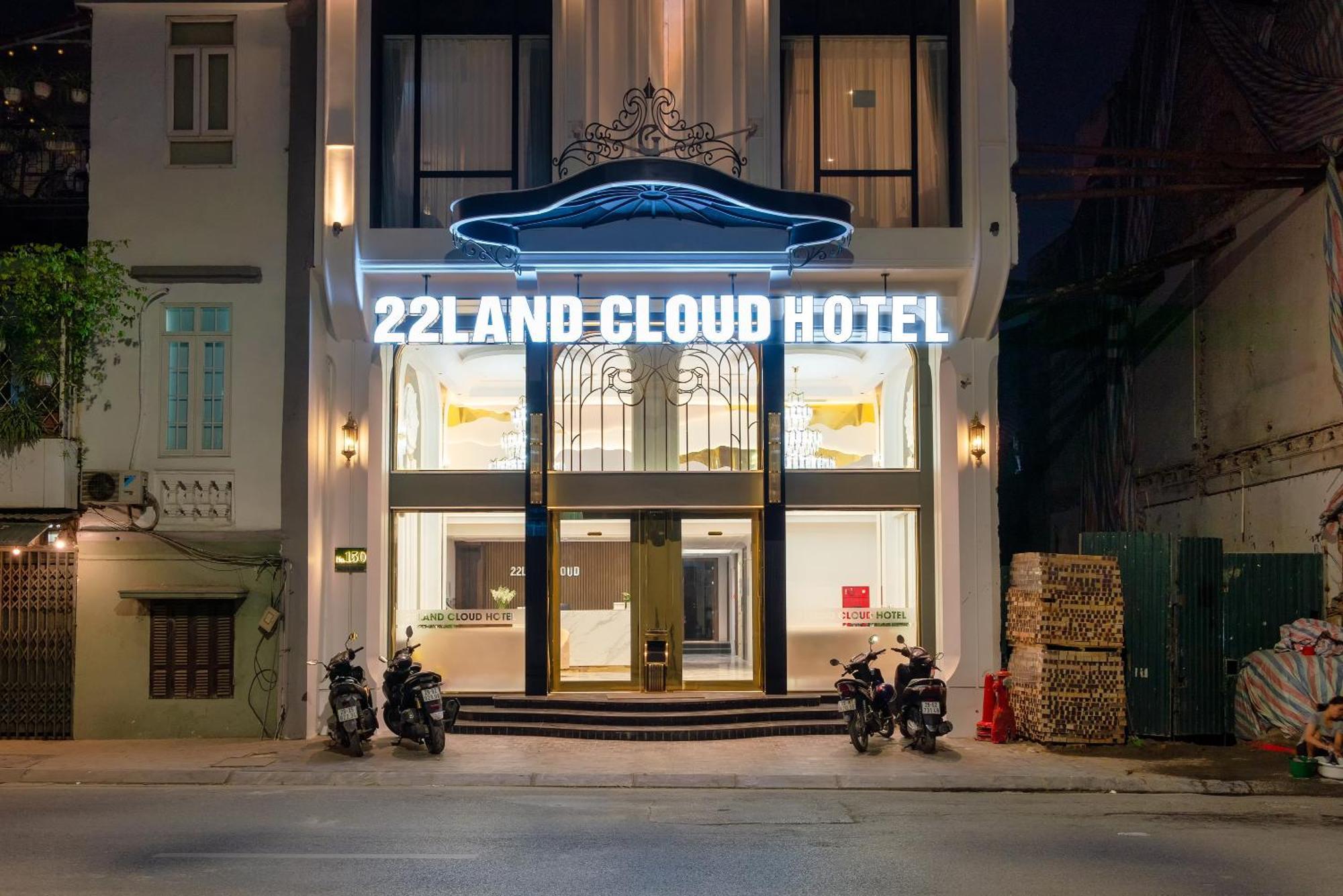 22Land Cloud Hotel
