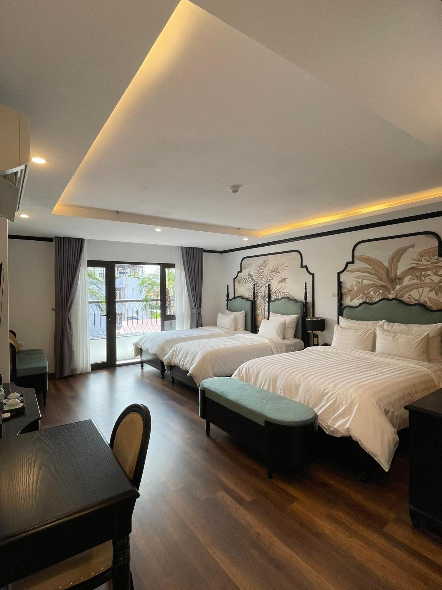 Aquarius Premium Hotel