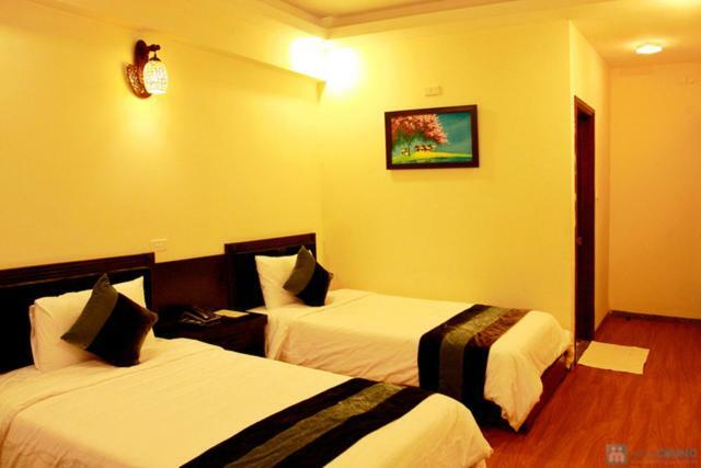 Happy Hotel - Hanoi