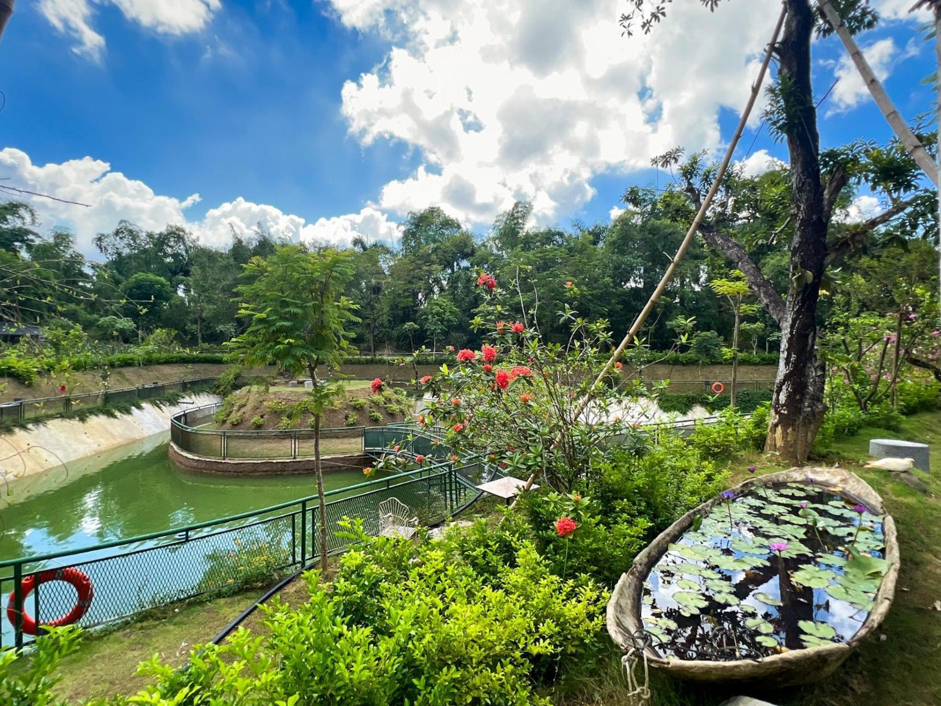 Villa Veque Farm 08. Farm Nuoi Tho, Be Boi, Bi-A, Bbq San Vuon, Karaoke, Nha Hang, Tra Chieu Mien Phi. - Hanoi