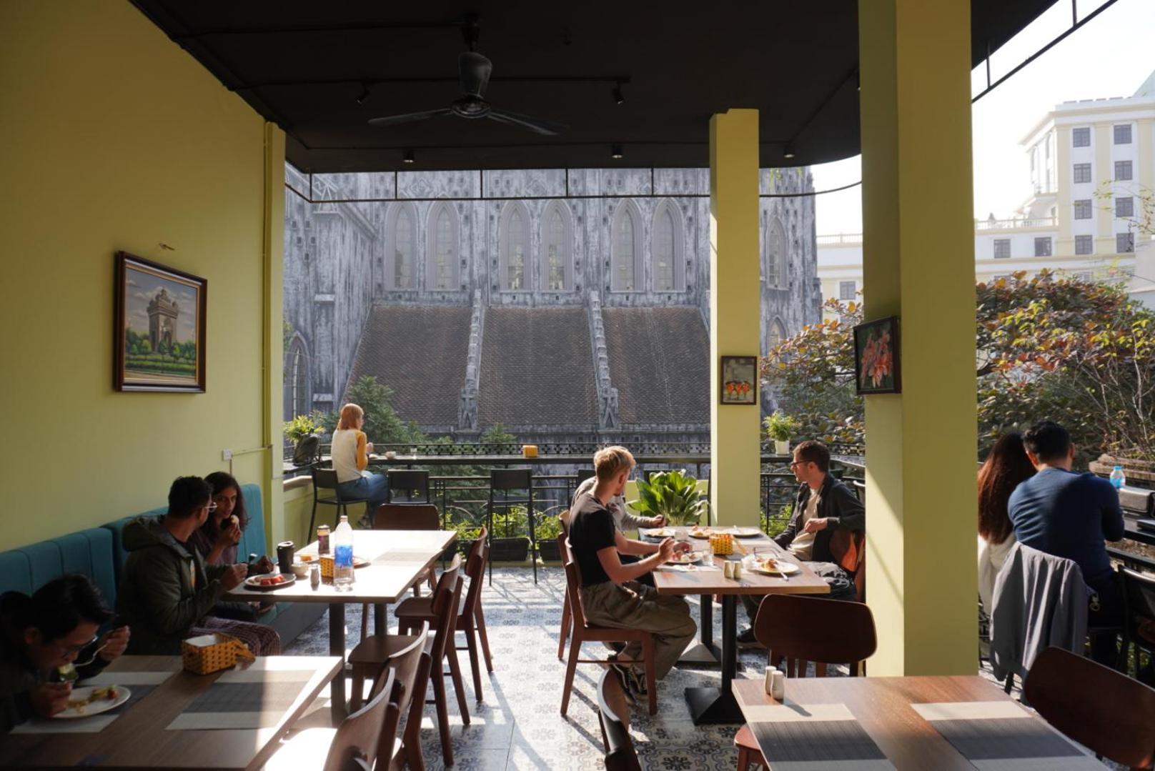 Drift Backpackers Hostel - Hanoi